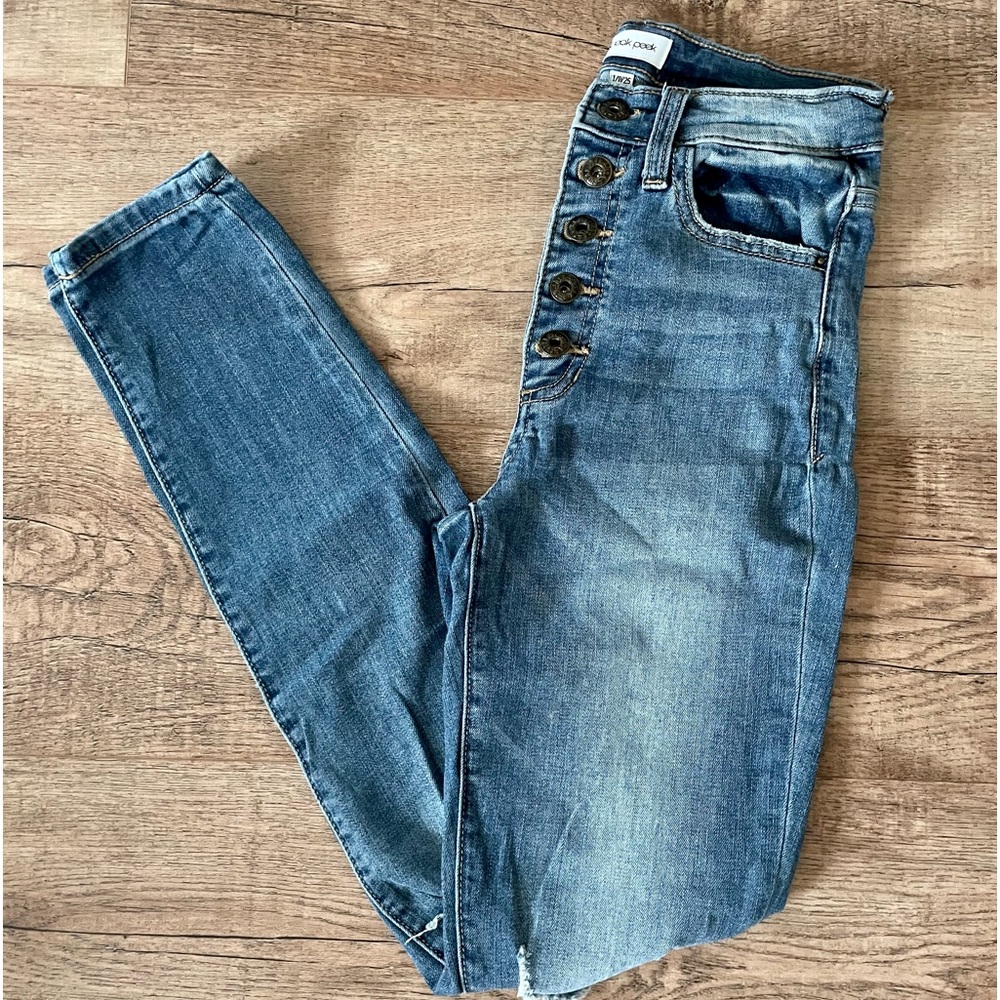 Sneak Peek Distressed High Rise Skinny Jeans Size 25